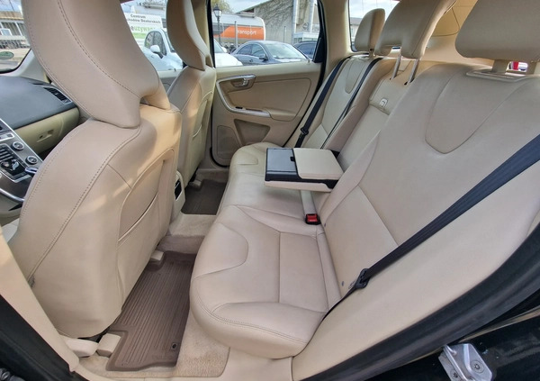 Volvo XC 60 cena 67000 przebieg: 165010, rok produkcji 2014 z Nowa Dęba małe 277
